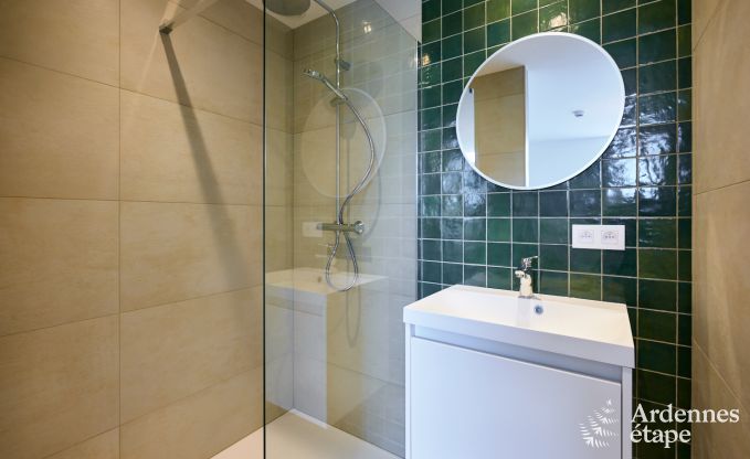 Vakantiehuis Sippenaeken: charmant verblijf voor 15 personen met jacuzzi en privtuin in de Ardennen