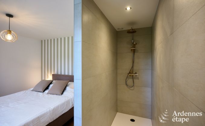 Vakantiehuis Sippenaeken: charmant verblijf voor 15 personen met jacuzzi en privtuin in de Ardennen