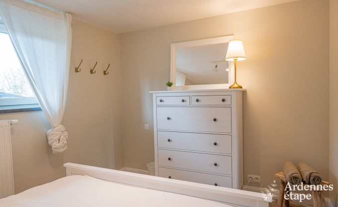 Gezellige chalet in Somme-Leuze: Scandinavisch verblijf voor gezinnen met kinderen en huisdieren