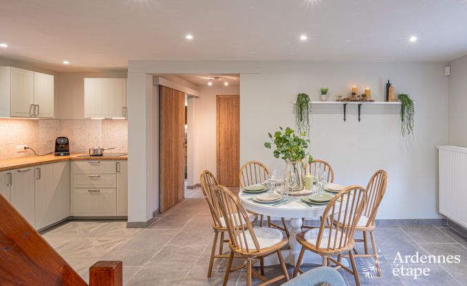 Gezellige chalet in Somme-Leuze: Scandinavisch verblijf voor gezinnen met kinderen en huisdieren