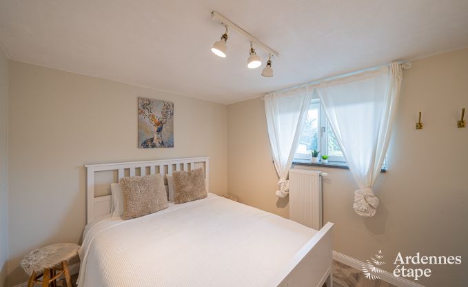 Gezellige chalet in Somme-Leuze: Scandinavisch verblijf voor gezinnen met kinderen en huisdieren