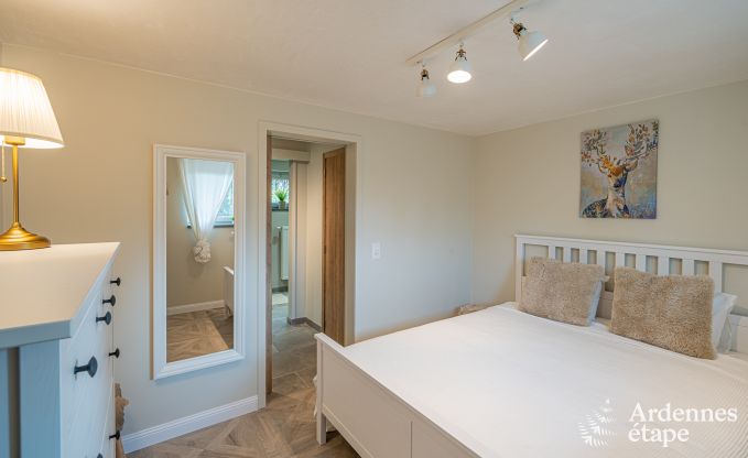 Gezellige chalet in Somme-Leuze: Scandinavisch verblijf voor gezinnen met kinderen en huisdieren