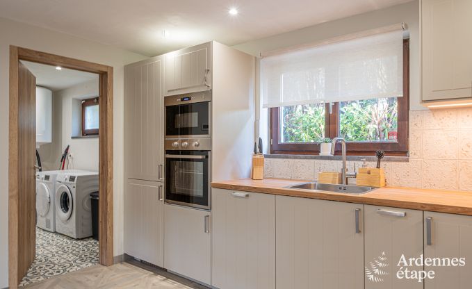 Gezellige chalet in Somme-Leuze: Scandinavisch verblijf voor gezinnen met kinderen en huisdieren