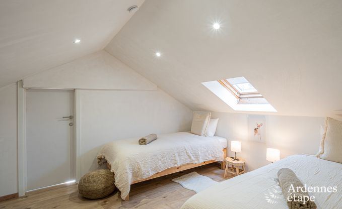 Gezellige chalet in Somme-Leuze: Scandinavisch verblijf voor gezinnen met kinderen en huisdieren