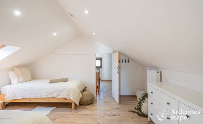 Gezellige chalet in Somme-Leuze: Scandinavisch verblijf voor gezinnen met kinderen en huisdieren