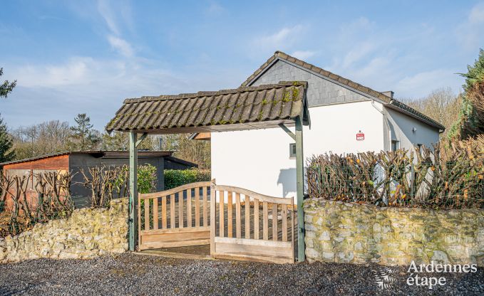 Gezellige chalet in Somme-Leuze: Scandinavisch verblijf voor gezinnen met kinderen en huisdieren