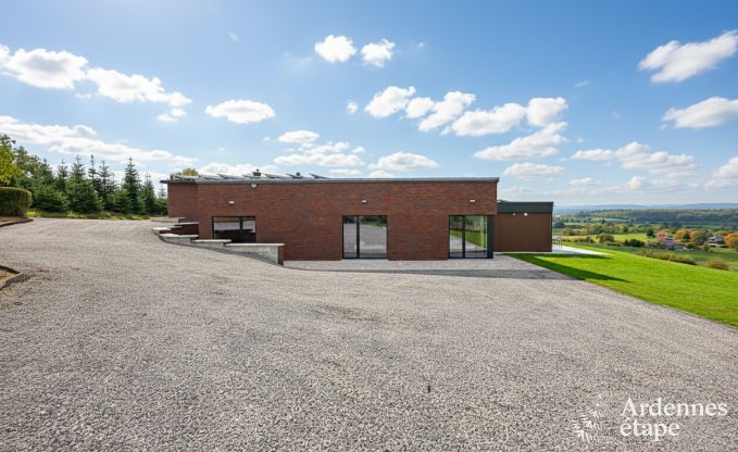 Ultramoderne villa in Somme-Leuze voor 12 personen met binnenzwembad, sauna en privtuin