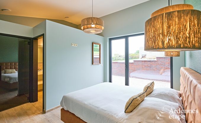 Ultramoderne villa in Somme-Leuze voor 12 personen met binnenzwembad, sauna en priv�tuin