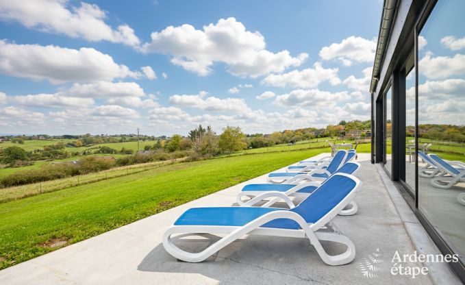 Ultramoderne villa in Somme-Leuze voor 12 personen met binnenzwembad, sauna en priv�tuin