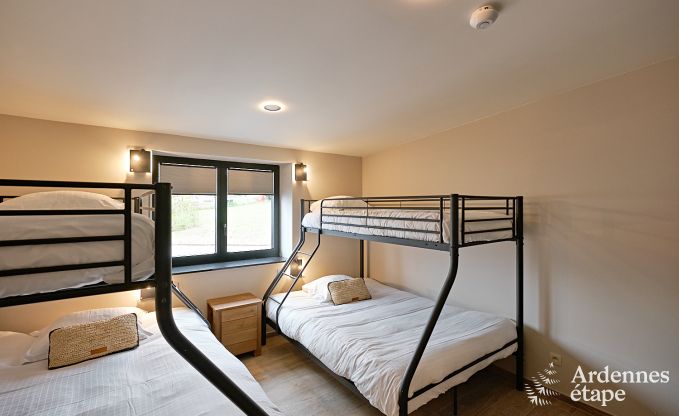 Ultramoderne villa in Somme-Leuze voor 12 personen met binnenzwembad, sauna en priv�tuin