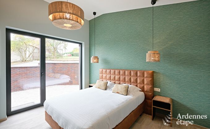 Ultramoderne villa in Somme-Leuze voor 12 personen met binnenzwembad, sauna en priv�tuin