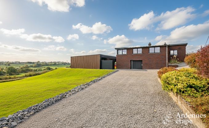 Ultramoderne villa in Somme-Leuze voor 12 personen met binnenzwembad, sauna en priv�tuin