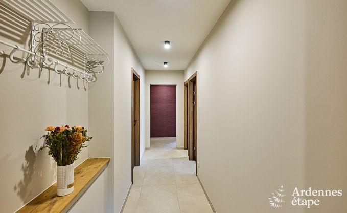 Ultramoderne villa in Somme-Leuze voor 12 personen met binnenzwembad, sauna en priv�tuin