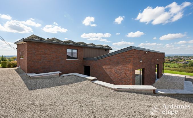 Ultramoderne villa in Somme-Leuze voor 12 personen met binnenzwembad, sauna en priv�tuin