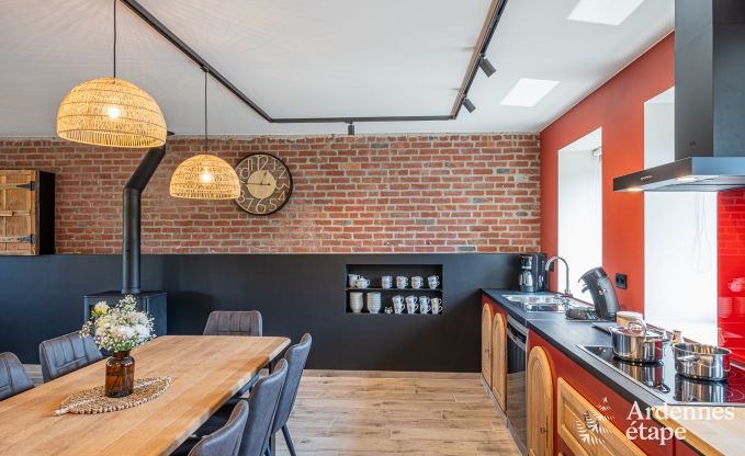 Vakantiewoning met moderne voorzieningen in Somme-Leuze, Ardennen