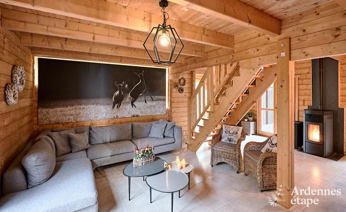 Ruime chalet in Somme-Leuze voor 8 personen met 4 slaapkamers, 3 badkamers, houtpelletkachel en priv�tuin