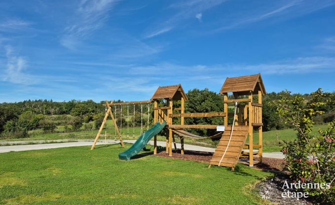 Leuk vakantiehuis in Somme-Leuze, Ardennen
