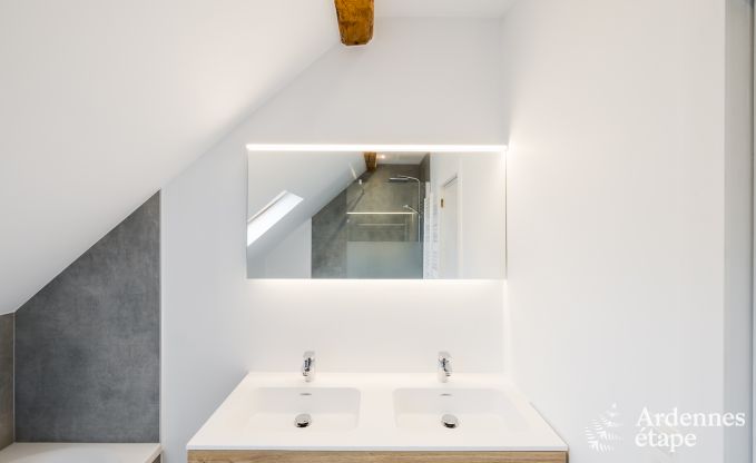 Vakantiehuis in Sourbrodt voor 15 personen in de Ardennen