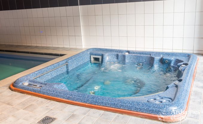 Super villa met verwarmd binnenzwembad en jacuzzi in Spa