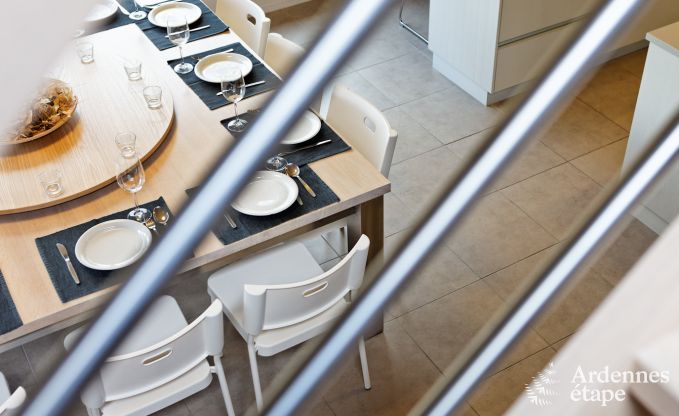 Ruime luxevilla in Spa voor 15 personen met 5 slaapkamers, sauna, buitenzwembad en priv�tuin