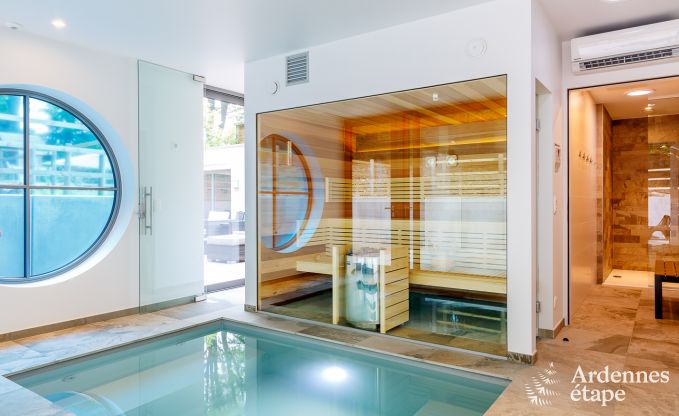 Ruime luxevilla in Spa voor 15 personen met 5 slaapkamers, sauna, buitenzwembad en priv�tuin