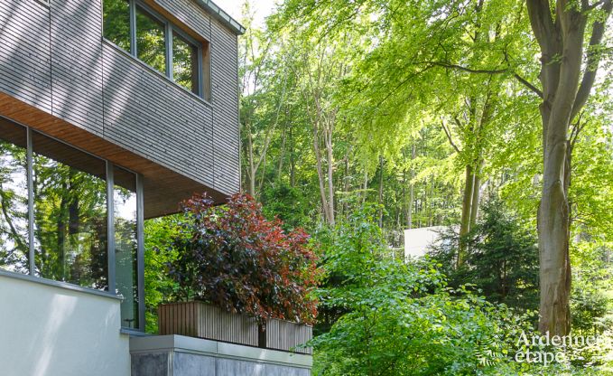 Ruime luxevilla in Spa voor 15 personen met 5 slaapkamers, sauna, buitenzwembad en priv�tuin