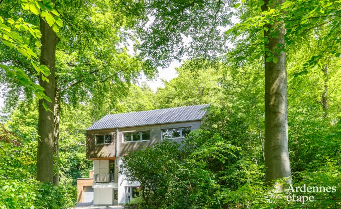 Ruime luxevilla in Spa voor 15 personen met 5 slaapkamers, sauna, buitenzwembad en priv�tuin