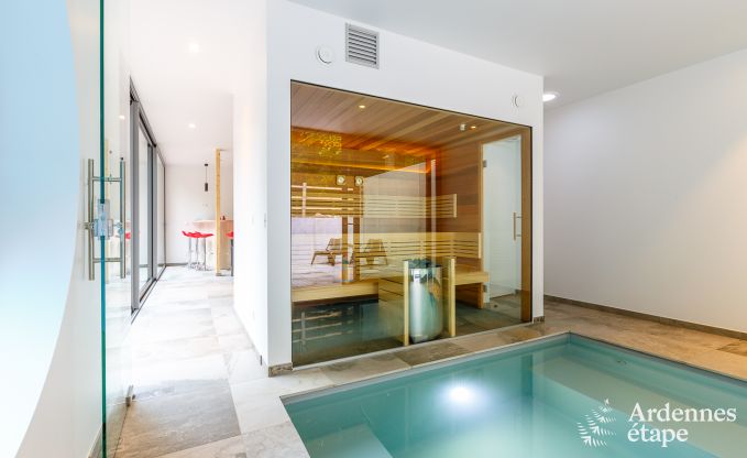 Ruime luxevilla in Spa voor 15 personen met 5 slaapkamers, sauna, buitenzwembad en priv�tuin