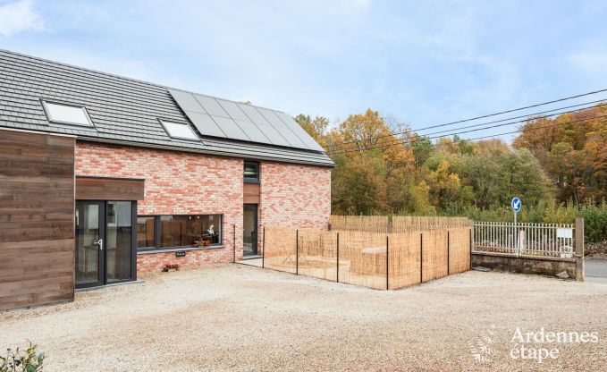 Ruime vakantiewoning voor 8 personen in Spa in de Ardennen: 4 slaapkamers, 2 badkamers en een priv�terras op 1 km van het stadscentrum.