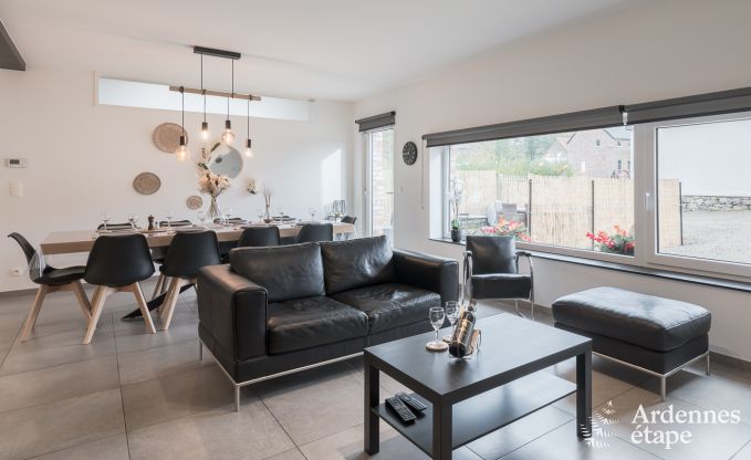 Ruime vakantiewoning voor 8 personen in Spa in de Ardennen: 4 slaapkamers, 2 badkamers en een priv�terras op 1 km van het stadscentrum.