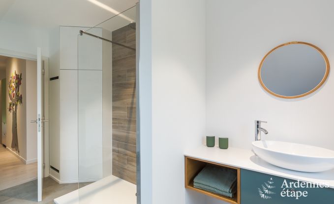 Ruime vakantiewoning voor 8 personen in Spa in de Ardennen: 4 slaapkamers, 2 badkamers en een priv�terras op 1 km van het stadscentrum.