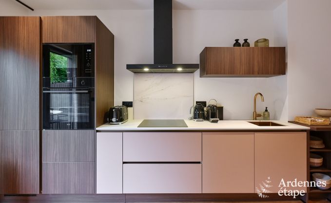 Charmante vakantiewoning in Spa met 2 slaapkamers, ontspanningsruimte en priv�terras met jacuzzi