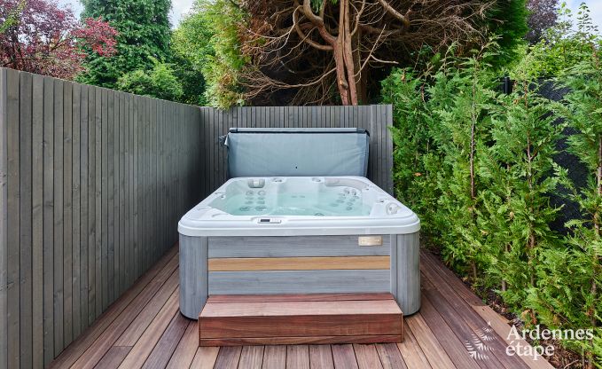Charmante vakantiewoning in Spa met 2 slaapkamers, ontspanningsruimte en priv�terras met jacuzzi
