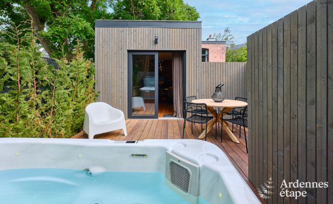 Charmante vakantiewoning in Spa met 2 slaapkamers, ontspanningsruimte en priv�terras met jacuzzi