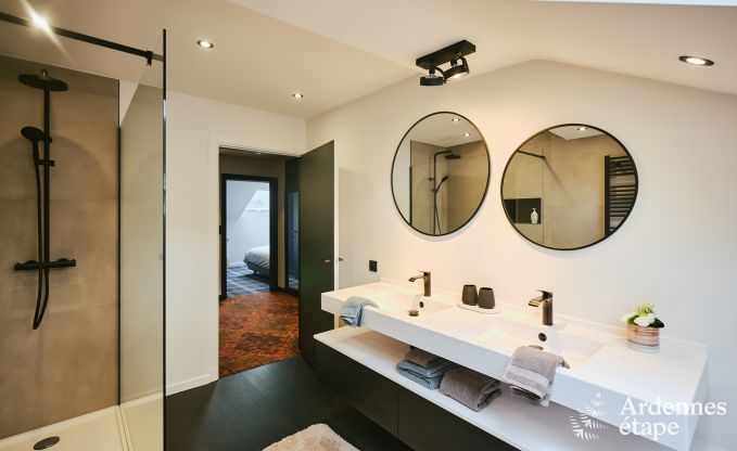 Luxe vakantiewoning in Spa voor 9 personen met 4 slaapkamers, 3 badkamers, sauna en infraroodcabine