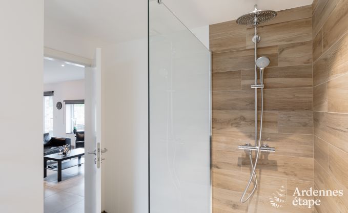 Ruime vakantiewoning voor 8 personen in Spa in de Ardennen: 4 slaapkamers, 2 badkamers en een priv�terras op 1 km van het stadscentrum.