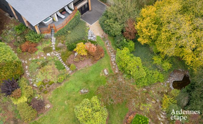 Chalet voor 4 personen in Stavelot met jacuzzi, houtkachel en privterras