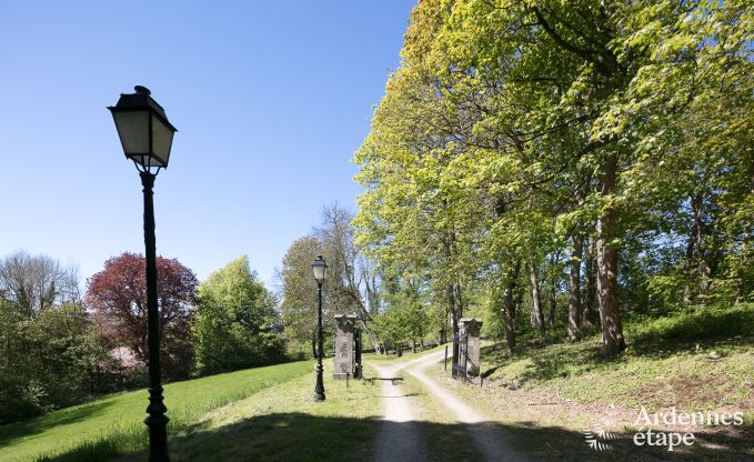 Luxe kasteel in Stavelot voor 8 met zwembad en tuin in de Hoge Venen