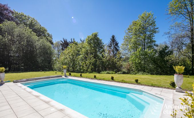 Luxe kasteel in Stavelot voor 8 met zwembad en tuin in de Hoge Venen
