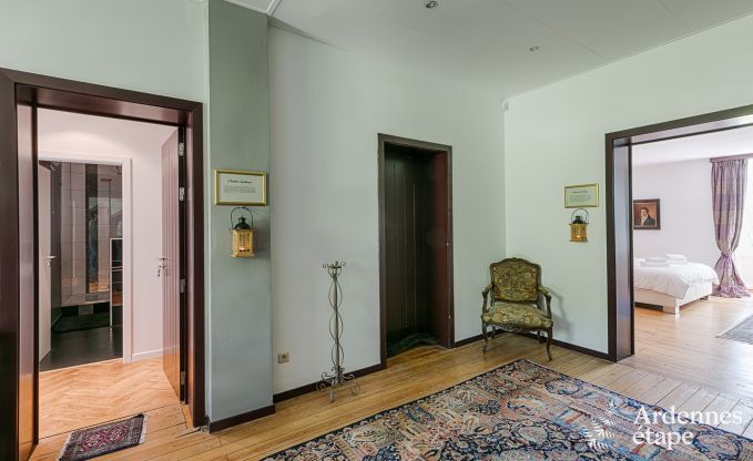 Luxe kasteel in Stavelot voor 8 met zwembad en tuin in de Hoge Venen