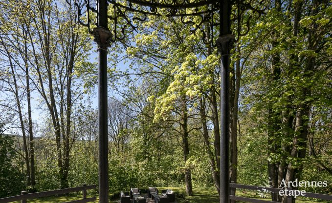 Luxe kasteel in Stavelot voor 8 met zwembad en tuin in de Hoge Venen