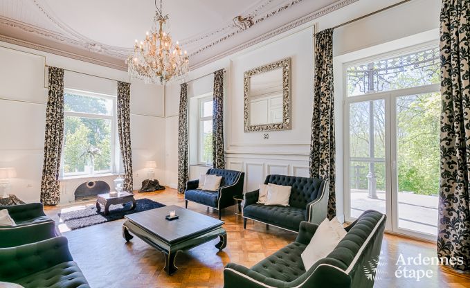 Luxe kasteel in Stavelot voor 8 met zwembad en tuin in de Hoge Venen
