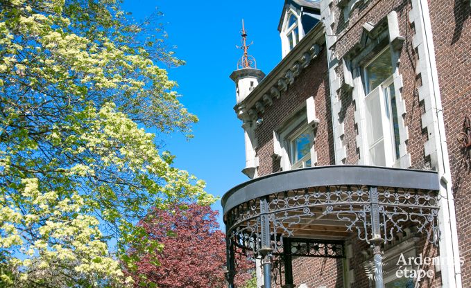 Luxe kasteel in Stavelot voor 8 met zwembad en tuin in de Hoge Venen