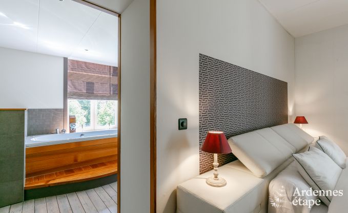 Luxe kasteel in Stavelot voor 8 met zwembad en tuin in de Hoge Venen