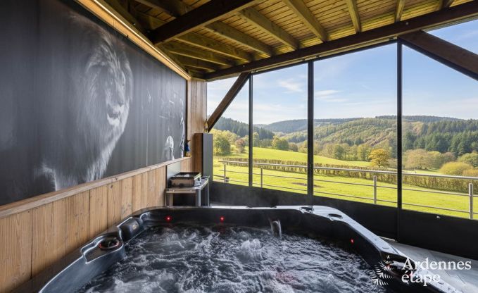 Vakantiehuis in Stavelot met jacuzzi en uitzicht voor 4 personen in de Ardennen