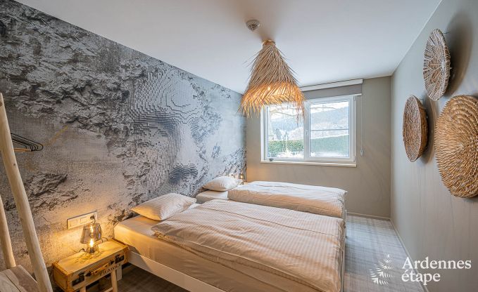 Vakantiehuis in Stavelot met jacuzzi en uitzicht voor 4 personen in de Ardennen