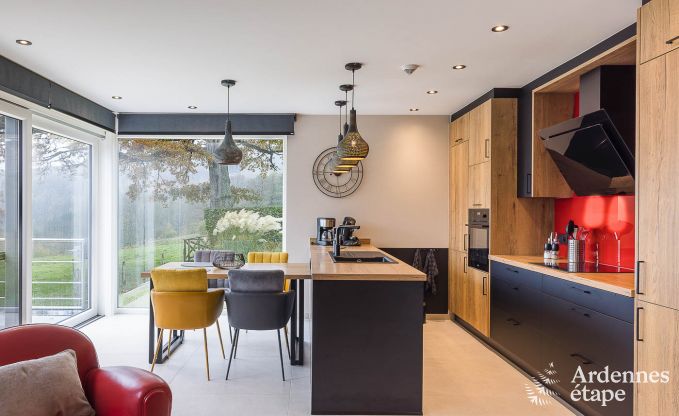 Vakantiehuis in Stavelot met jacuzzi en uitzicht voor 4 personen in de Ardennen