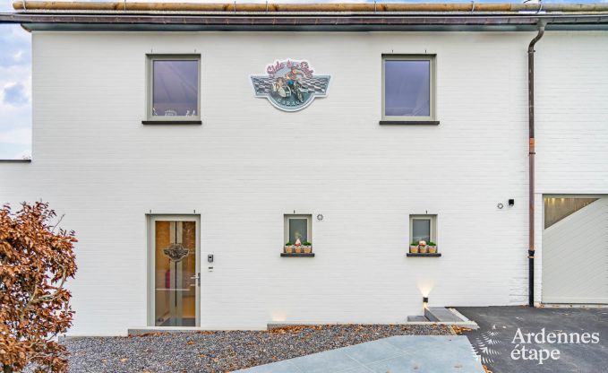 Vakantiehuis in Stavelot met jacuzzi en uitzicht voor 4 personen in de Ardennen