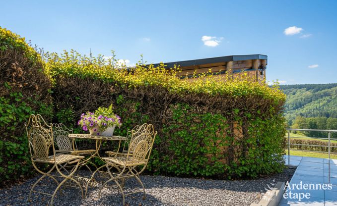 Vakantiehuis in Stavelot met jacuzzi en uitzicht voor 4 personen in de Ardennen
