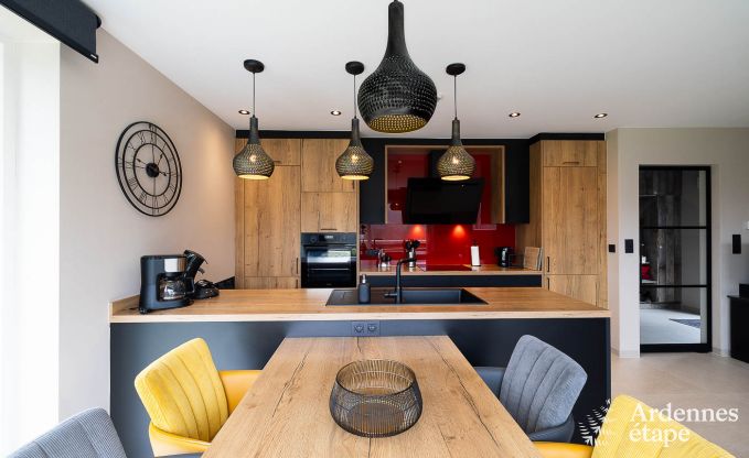 Vakantiehuis in Stavelot met jacuzzi en uitzicht voor 4 personen in de Ardennen